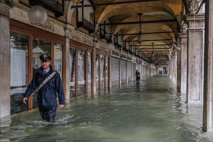 威尼斯水灾维修（威尼斯水患）